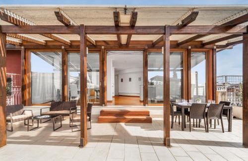Calvairate Apartment | Discover Attico Dolce Vita: 4-Star Pet-Friendly Retreat