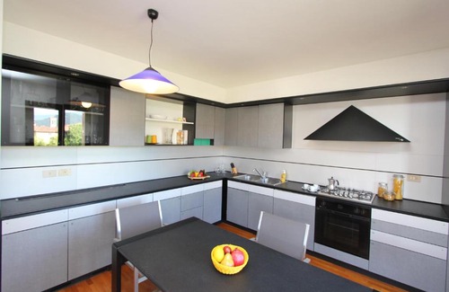 Cividale del Friuli Apartment | Pet Friendly Retreat at Attico Magnolie with Hot Tub Access
