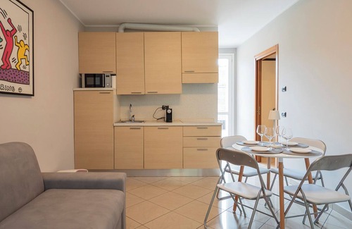 Bullona Apartment | Discover Attico - Milano: Private Box, Spa & Hot Tub