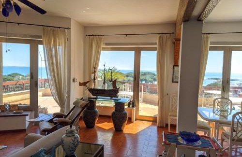 Anzio Apartment | Oceanfront Attico Panoramico Vista Mare - Guest Rated 10/10