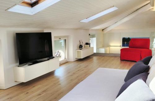 Lovere Old Town Apartment | Attico sul lago Mountain Lake Iseo Hospitality