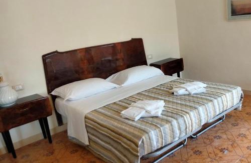 Corinaldo Hotel | ATTICO SULLA BOUGANVILLE: Guest Rated 10/10, Pet Friendly