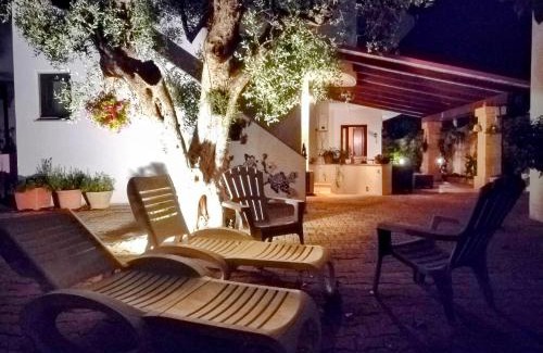 Miggiano Apartment | Kid-Friendly Retreat at Attico Villa Minù - Rated 9/10