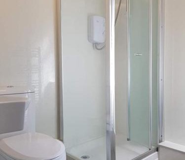 Central Aberdeen House | Welcoming Atticus Central Guest House with Breakfast Included