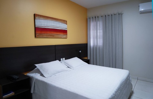 Segismundo Pereira Hotel | Discover Comfort at Attie Park Hotel with Pool & Spa