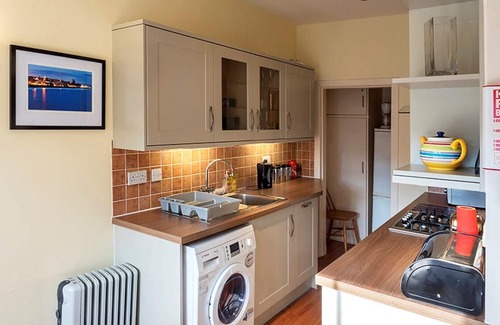 St. Andrews Apartment | Ideal 2 Bedroom Apartment Near Beach & Old Course Attractions