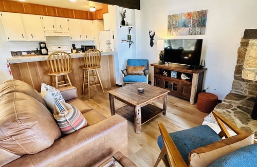 Kings Beach House | Perfect All-Season Townhome Near Northstar & Beach!