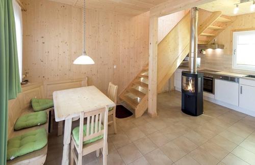 Murau Ski Chalet | Cozy Chalet Steps from Murau Ski Area with Breakfast