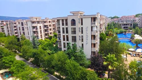 Chaika Apartment | Family-Friendly Cascadas Resort with Pool and Ocean View