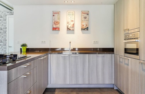 Noordwolde House | Attractive holiday home in Noordwolde with sauna