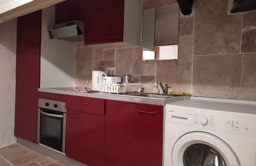 Estagel House | Charming Renovated Village House on a Quiet Street