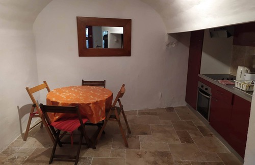 Estagel House | Charming Renovated Village House on a Quiet Street