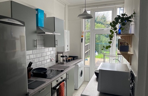 Birmingham Apartment | Guest Rated 10/10: Cozy Self-Contained Apartment Near Birmingham