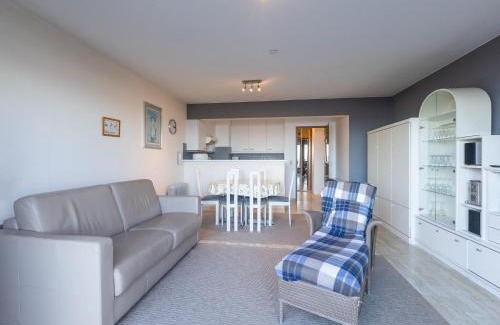 Middelkerke Apartment | Scenic Sea-View Studio - Pet Friendly Retreat Awaiting You
