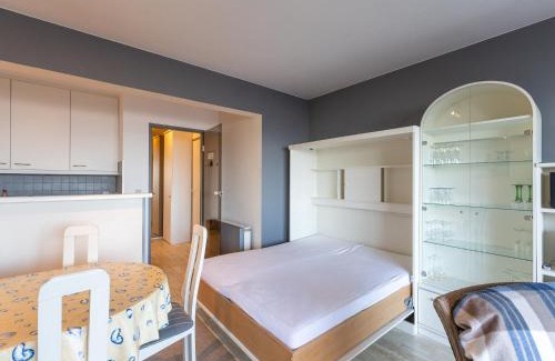 Middelkerke Apartment | Scenic Sea-View Studio - Pet Friendly Retreat Awaiting You