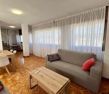 Burgos Apartment | Bright Duplex in Reyes Católicos with Free Parking & Breakfast