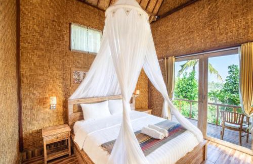 Penida Island House | Beautiful Atuh Forest Cottage with Oceanfront Views