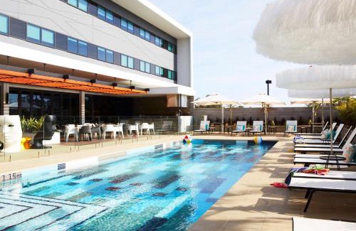 Prospect Hotel | Enjoy Atura Blacktown: 4-Star Comfort with Pool & Ocean Views