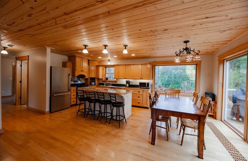 Champion House | Ultimate ATV-Snowmobile Retreat by the Peshekee River