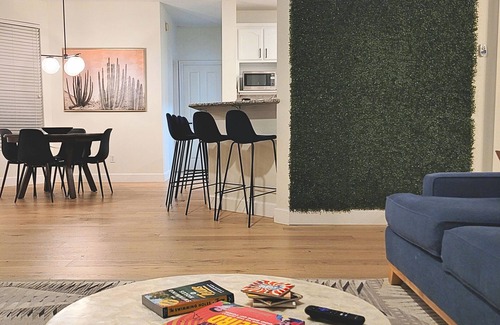 Woods Of Brushy Creek House | Unforgettable ATX Arcade & Poolside Oasis for Families!