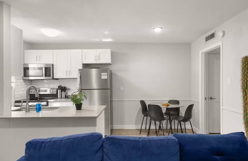 Hyde Park Apartment | ATX Casa Tranquila BnB ~ Near Hyde Park & UT