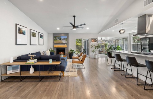 Austin House | Exceptional ATX Oasis: Perfect for Work and Play