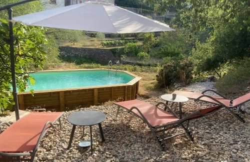 Molieres-sur-Ceze Cottage | Art Gallery Cottage with Ocean View & Large Terrace Retreat
