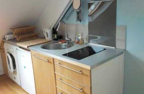 Vincennes Apartment | Atypical studio top floor + attic