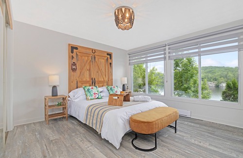 Val-des-Monts Ski Chalet | Experience Au 4 Saisons: Guest Rated 10/10 with Ocean Views