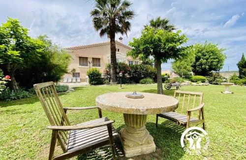 Villemoustaussou House | Au bien-etre
