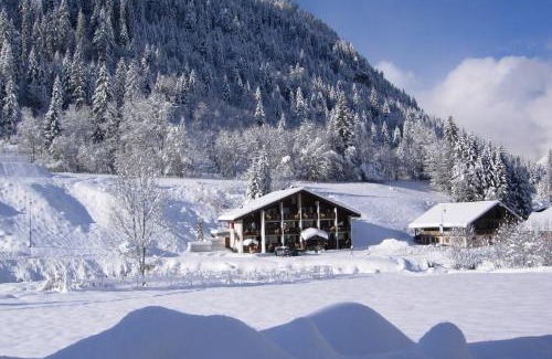 Chatel Hotel | Oceanfront Bliss at Au Bois de Lune - Rated 9/10 by Guests