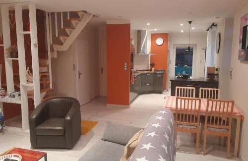 Soing-Cubry-Charentenay House | Serene Stay at Au Bord de l'Eau - Guest Rated 9.5/10