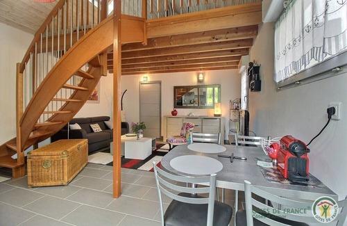 Saint-Quay-Perros House | Idyllic Stay at Au Bord du Ruisseau - Pet Friendly Retreat