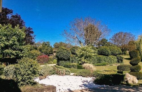 Vogenee Bed & Breakfast | Dreamy Oceanfront Retreat with Pool and Family Amenities