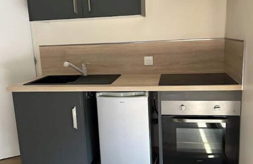 Saint-Germain-du-Salembre Apartment | Family-Friendly Retreat at Au Cœur des Bois - Rated 10/10