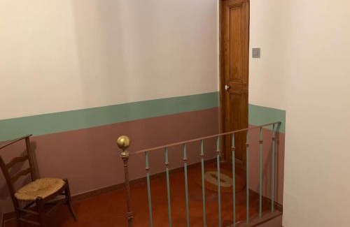 Avignon City Centre Apartment | Unwind in Avignon: Pet-Friendly, Family-Oriented Stay