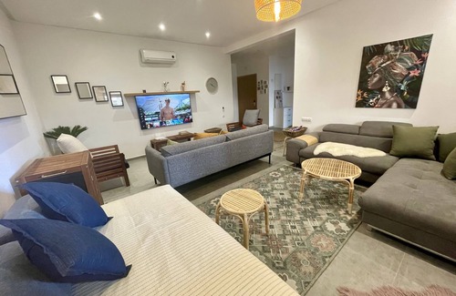 Harhoura Apartment | Relax at Au Cœur Des Sables - Oceanfront Escape Awaits