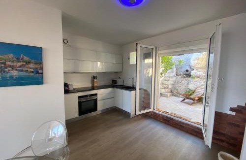 8th Arrondissement House | Cozy Au cœur du Parc National: Oceanfront Gem with Views