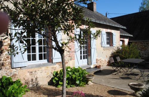 Pouance House | Tranquil Retreat in Haut Anjou - Child Friendly 4-Star Hotel