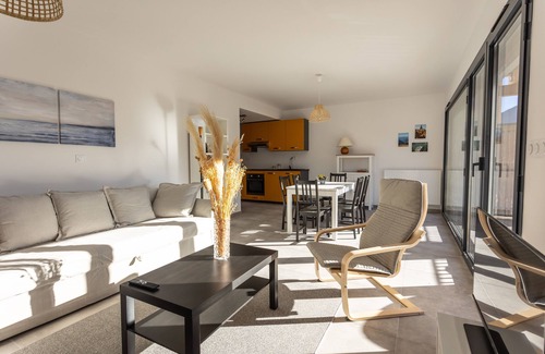 Embrun Apartment | Serene Au Calme des Sommets with Mountain Views & Spa