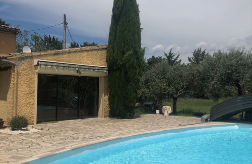 Saint-Saturnin-les-Apt Villa | Relax in Au Calme Dans le Parc du Luberon with Pool Access