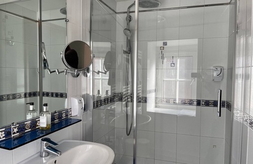 Krutenau Hotel | Experience Comfort at Au Cerf d'Or with Great Amenities