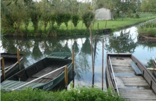 Bourges House | Family-Friendly Stay at Au Charme des Marais - Rated 9.3/10