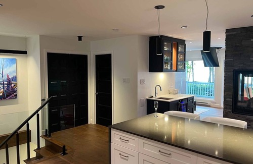 Saint-Romuald House | Discover Au Chemin du Fleuve: Pet & Child Friendly Stay