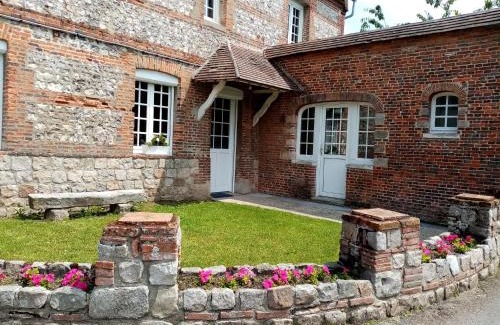 Le Bourg-Dun House | Discover AU CLAIRE DE LUNE: Family-Friendly Retreat