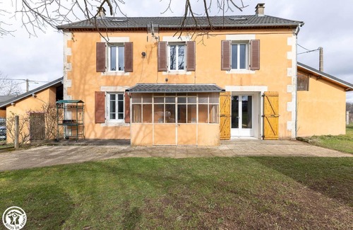 Neuf-Eglise House | Family-Friendly Stay at Au Coin des Bois - Neuf Eglise