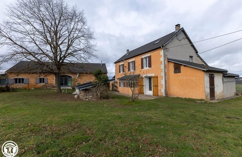 Neuf-Eglise House | Family-Friendly Stay at Au Coin des Bois - Neuf Eglise