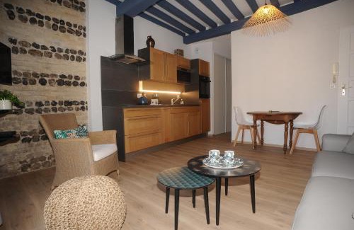 Dieppe Apartment | Family-Friendly Stay at Au Colombage Bleu - Guest Rated 9.1