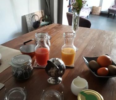 Bruz Bed & Breakfast | Discover Au Detour de Rennes: Oceanfront Bliss Awaits