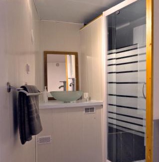 Auzet House | Cozy Au Diapason: Ideal Mountain Retreat with Family Perks